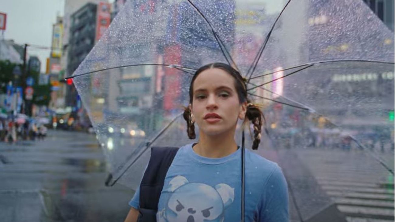 Rosalía estrena 'Tuya', un tema de reguetón con estilo japonés