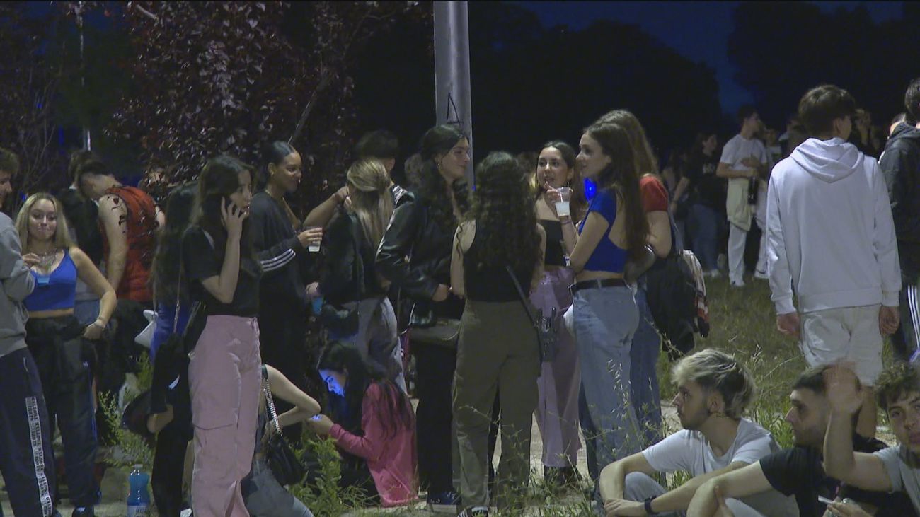 Las sanciones por botellón en las calles de Madrid disminuyen un 50% este año