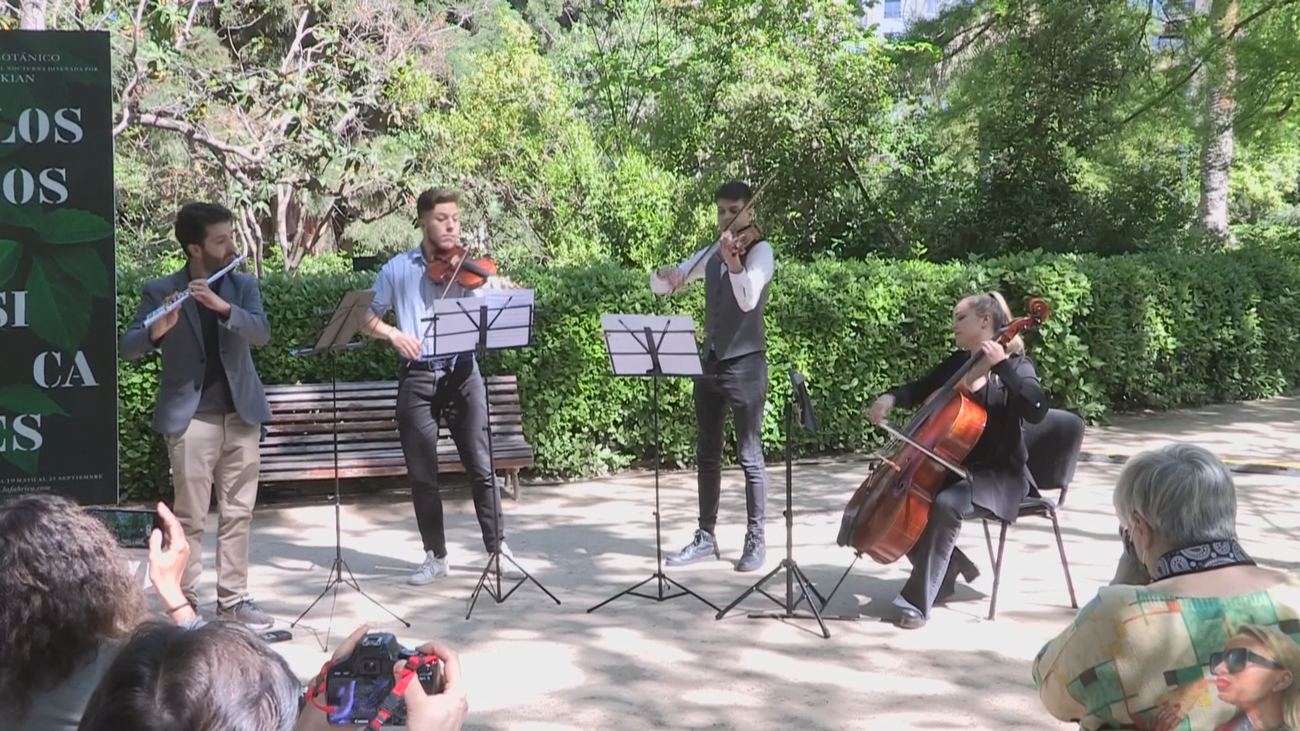 El Real Jardín Botánico abre sus puertas a las noches de primavera y verano