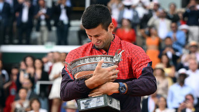 Djokovic agranda su leyenda en Roland Garros