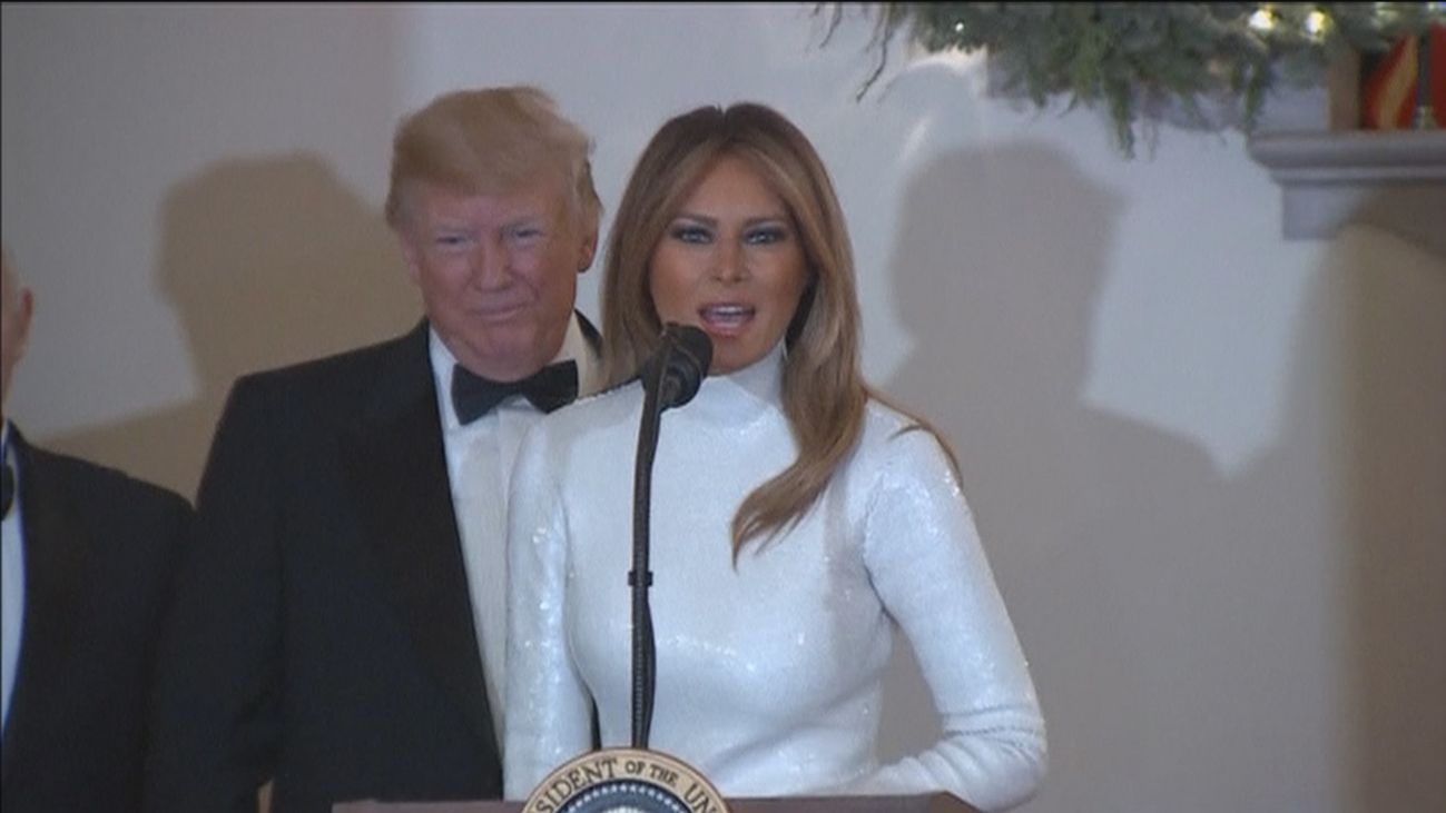 Melania Trump señalada como posible implicada en la sustracción de documentos confidenciales por parte de su marido