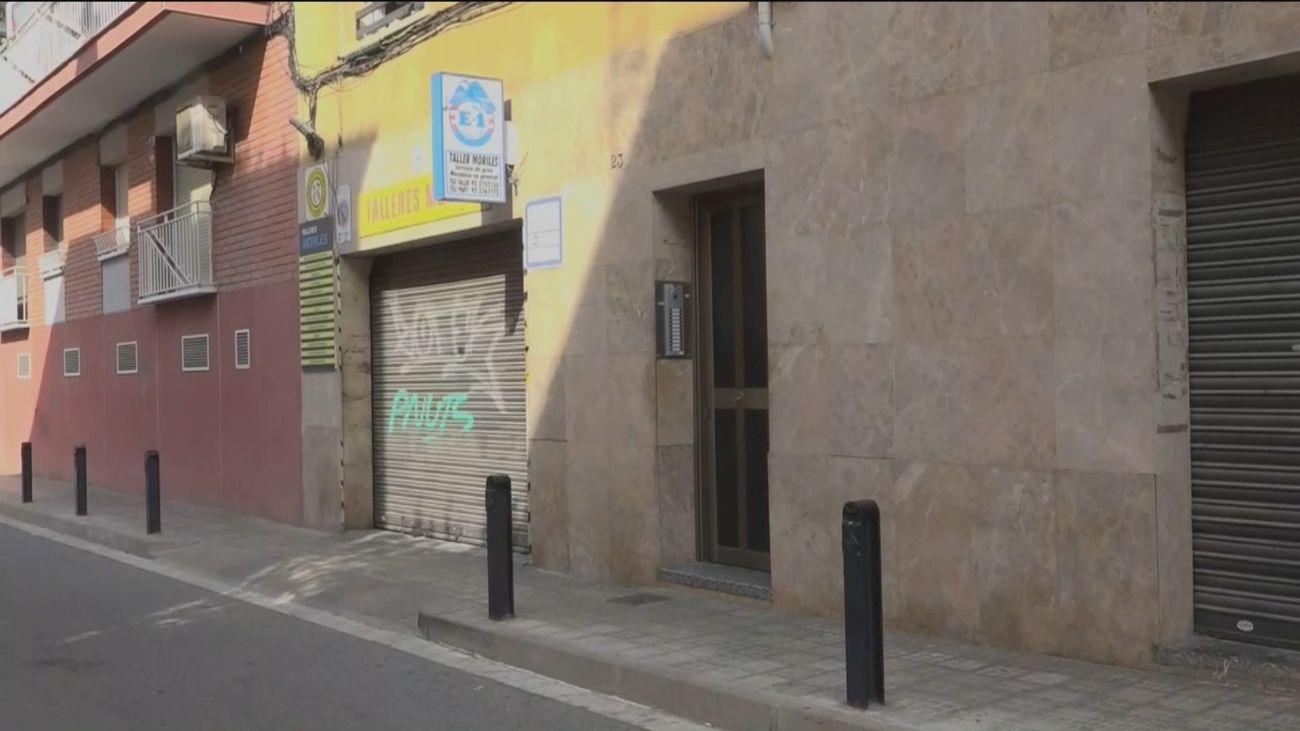 Decretan prisión provisional para el detenido por asesinar a su pareja en Cornellà