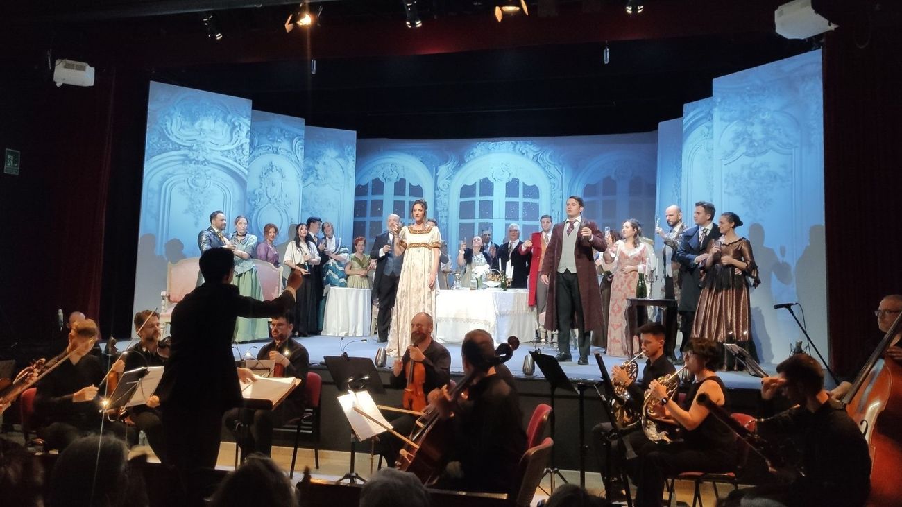 Vídeos, maquetas, poesía, cómic y haikus para promover la ópera en los Institutos de Madrid