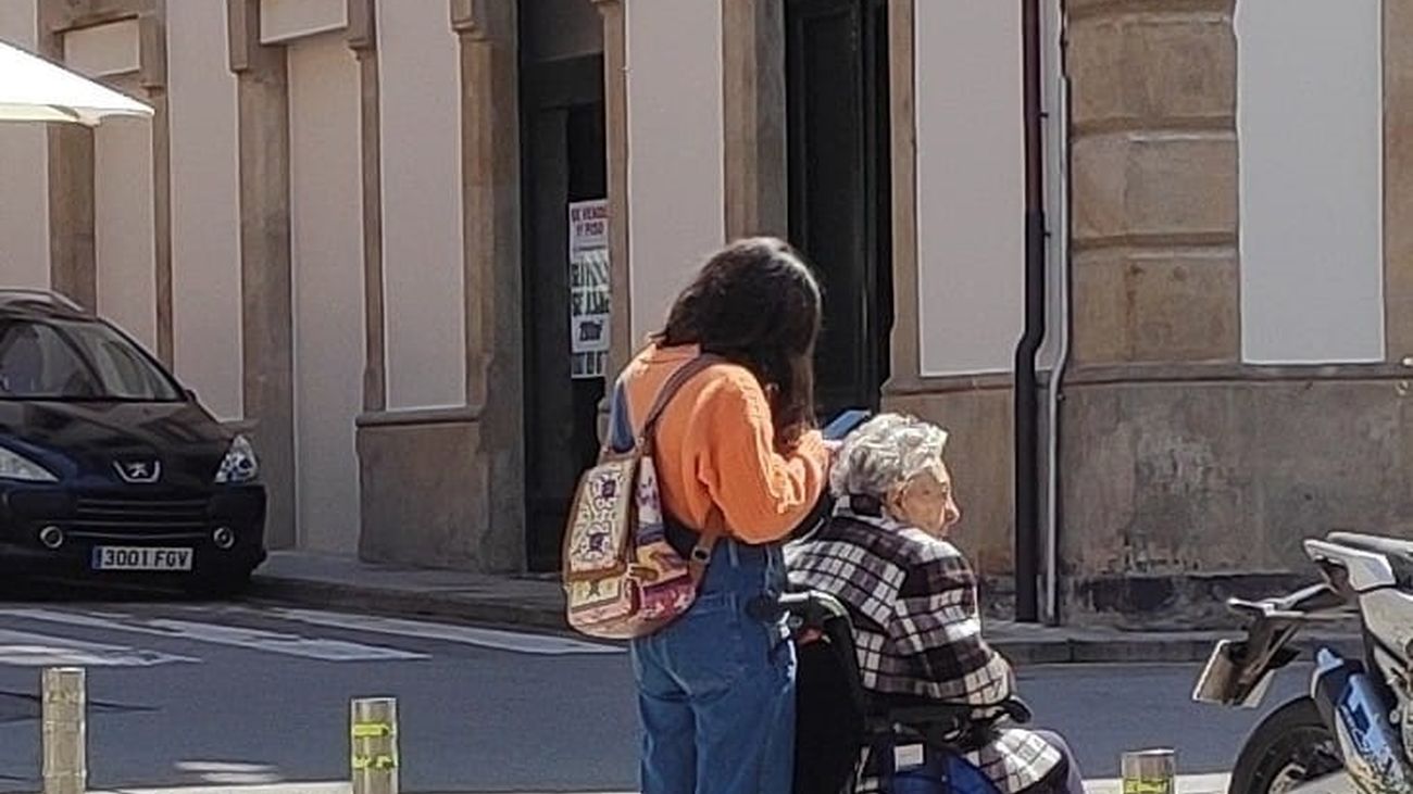 La Comunidad de Madrid activa 500 nuevas plazas  para mayores dependientes