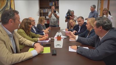 PP y PRC "avanzan" en el acuerdo de investidura en Cantabria que permitiría a  Buruaga  en solitario