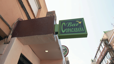 La Policía Municipal descubre un cuarto oculto en un supuesto 'after ilegal' de Usera