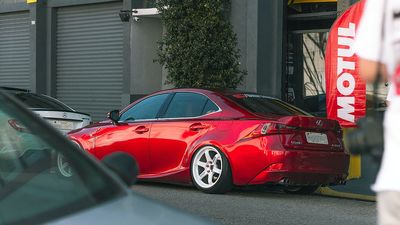 Cae una organización criminal dedicada a comprar vehículos de alta gama con documentos falsificados en Madrid