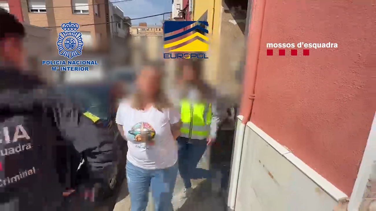 Cuatro detenidos en Alcorcón y Sabadell por captar  a mujeres jóvenes para obligarlas a prostituirse y robar