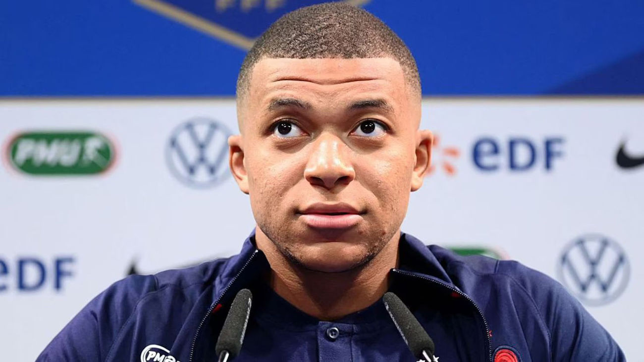 Mbappé: "Seguir en el PSG es la única opción en este momento"