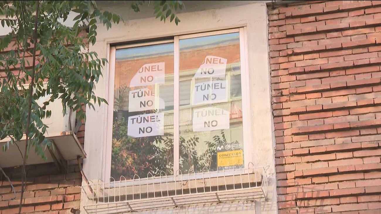 Vecinos del entorno del Bernabéu se manifiestan este sábado contra la construcción del nuevo túnel