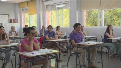 Nervios e ilusión en las oposiciones a profesor en Madrid