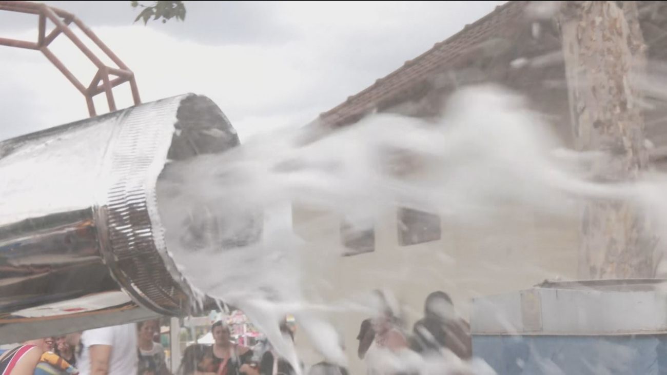 Parla celebra la Gran Fiesta del Agua por todo lo alto