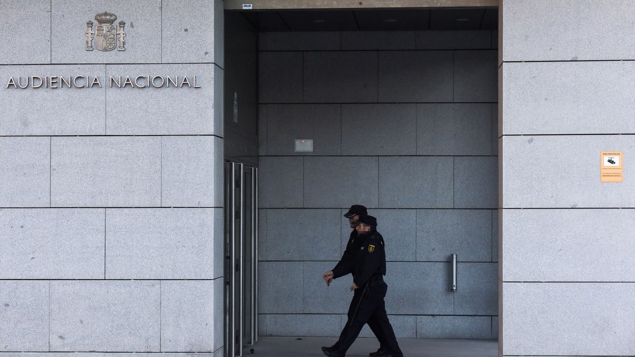 Procesado por terrorismo el acusado de enviar 6 cartas explosivas a Sánchez y a embajadas