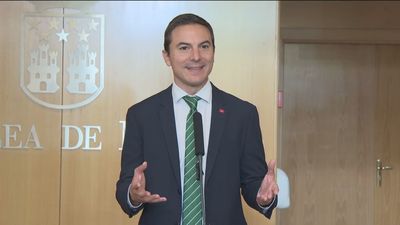 Primeras reacciones de los partidos tras el discurso de investidura de Ayuso