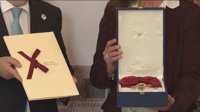 La familia de Carlos Saura recibe la Gran Cruz de la Orden Civil Alfonso X El Sabio