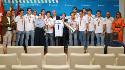 Almeida felicita al Club de Campo por un doblete histórico