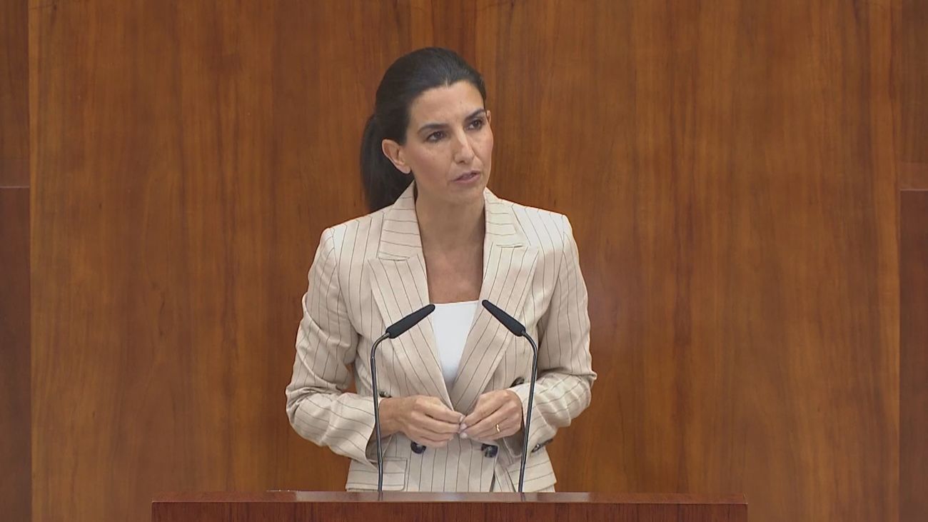 Monasterio a Ayuso: "Nuestros puentes permanecen intactos"