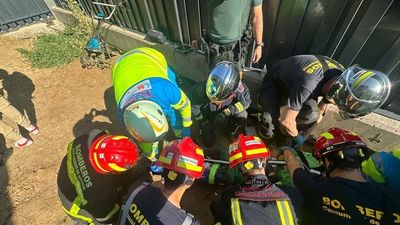 Un trabajador, grave al atraparse una pierna en una obra en Boadilla del Monte