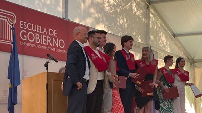 Los estudiantes del Máster de Televisión de Telemadrid reciben sus diplomas de graduación