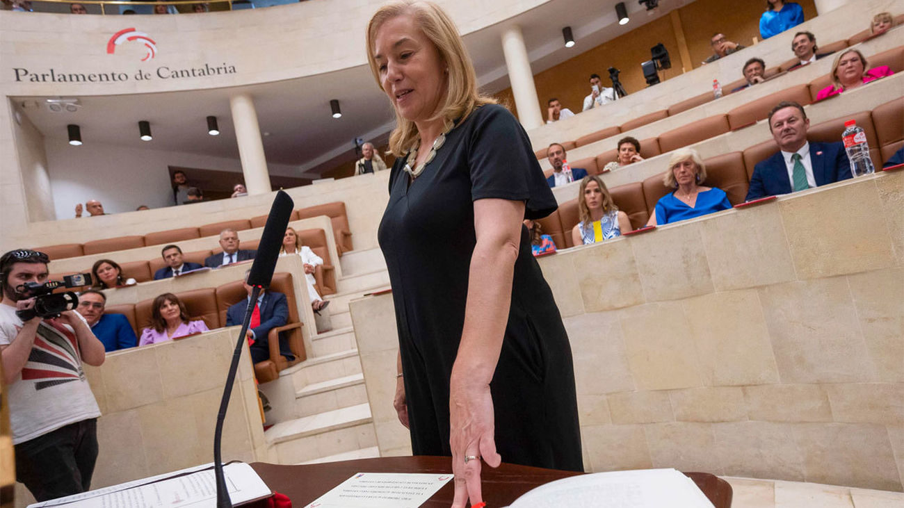 La popular María José González Revuelta, presidenta del Parlamento de Cantabria