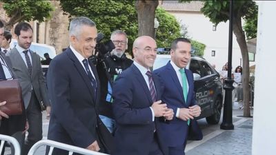 La situación entre PP y Vox en Extremadura, en punto muerto