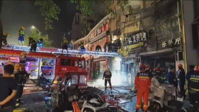 Al menos 31 muertos en China tras una explosión de gas en un restaurante