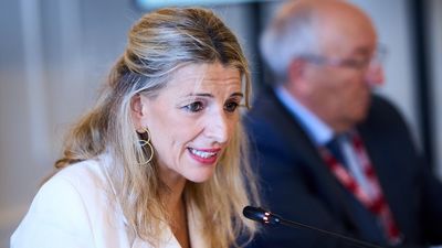 Sumar propone reducir la jornada laboral a 37,5 horas semanales en 2024