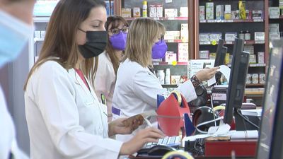 El Gobierno pone fin a la obligación de mascarillas también en centros sanitarios, hospitales y farmacias