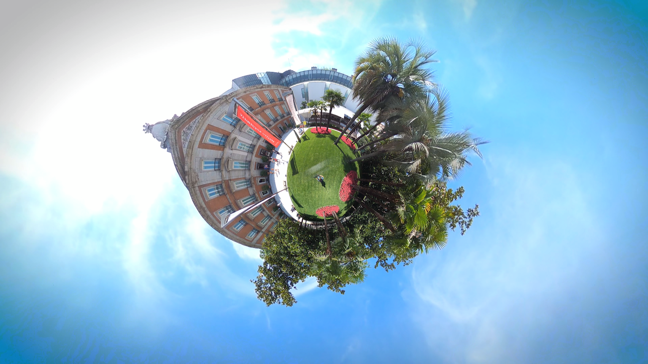 Una terraza con mucho arte, en el madrileño Paseo del Prado