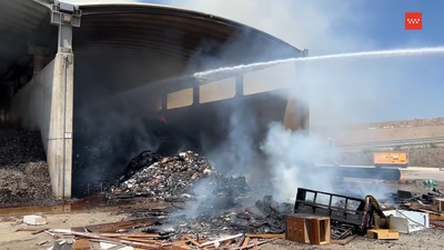Arde una planta de reciclaje en Loeches, sin heridos