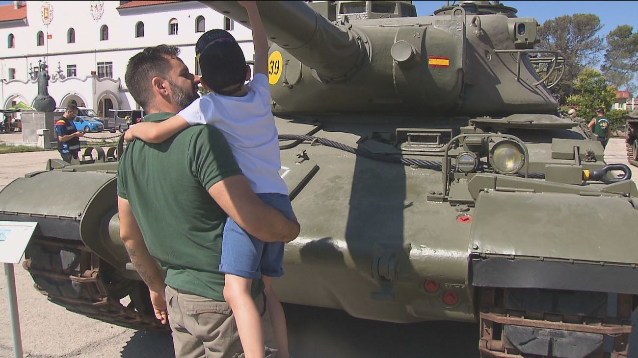 La base de El Goloso celebra una jornada de puertas abiertas