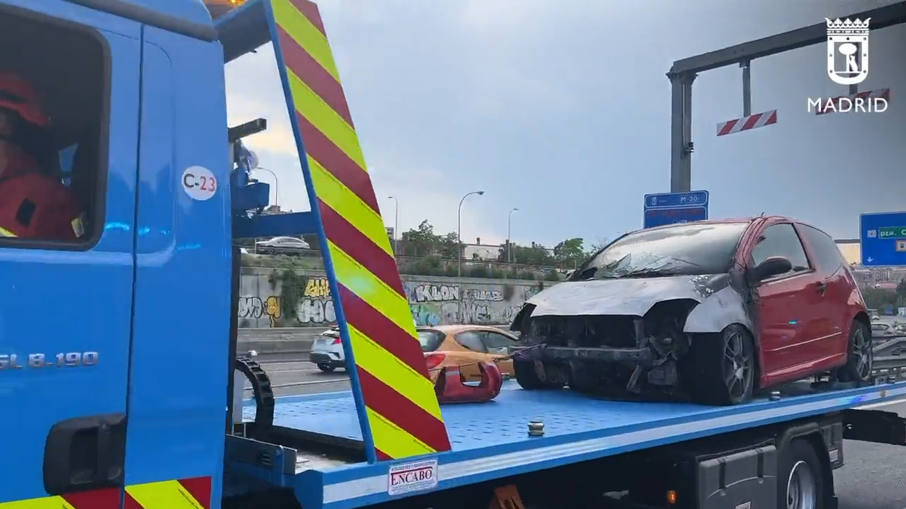 Reabierto el túnel de la M-30 que estuvo cortado por el incendio de un vehículo