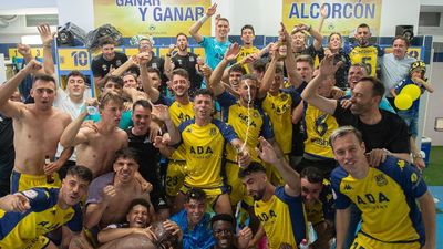 El Alcorcón remonta al Castellón y regresa a Segunda División