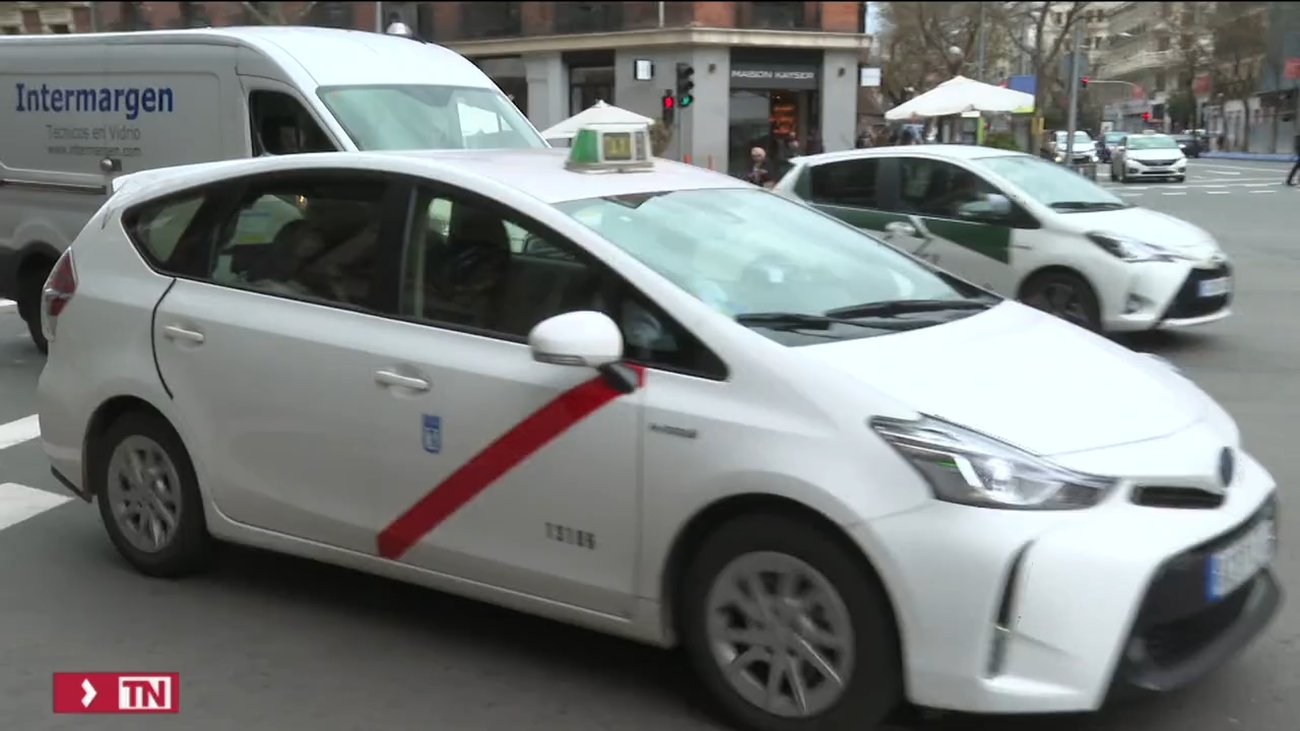 El Gobierno introduce nuevas regulaciones para las VTC estatales que las patronales consideran discriminatorias