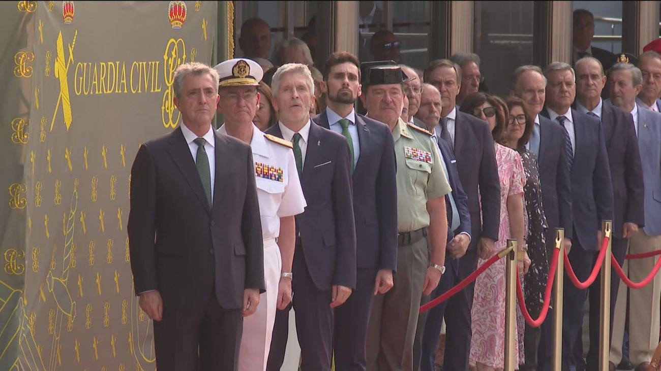 El nuevo director de la Guardia Civil, Leonardo Marcos, toma posesión con desfile a casi 40 grados