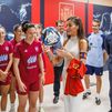 La reina Letizia visita a la Selección femenina de fútbol en Las Rozas