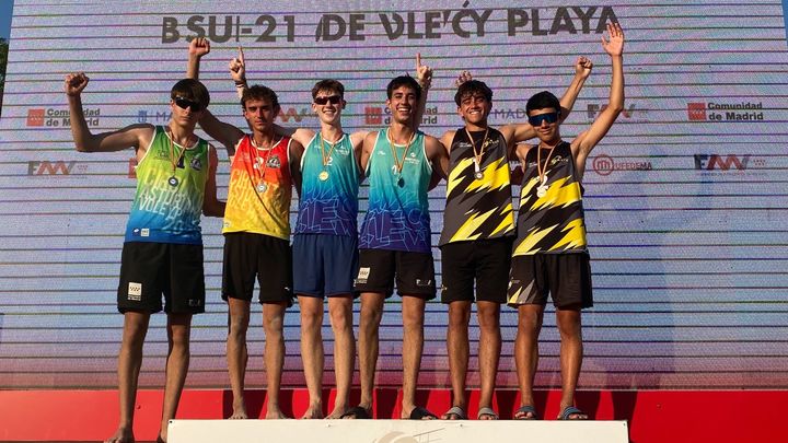 Podio sub'21 / FMVOLEIBOL