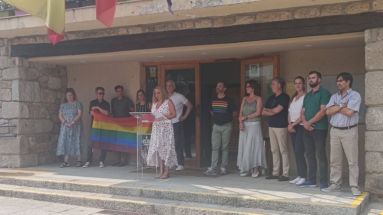 Acto en Torrelodones con motivo del Día Internacional del Orgullo