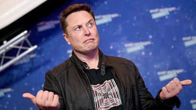 Musk cumple 42+10: ¿qué significa esta enigmática forma de contar su edad?