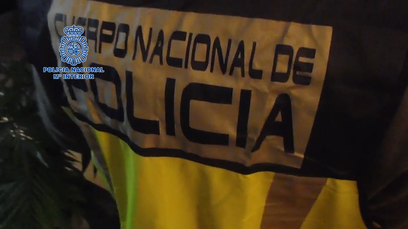 Detenido un hombre en Gijón por acosar a menores de edad en las redes sociales