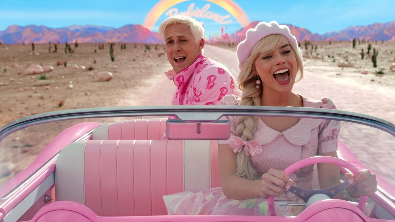 Margot Robbie y Ryan Gosling en la película 'Barbie'