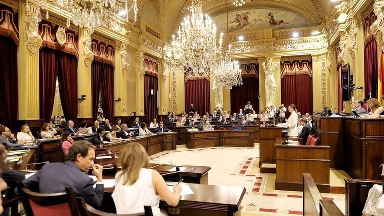 Marga Prohens en el Parlament