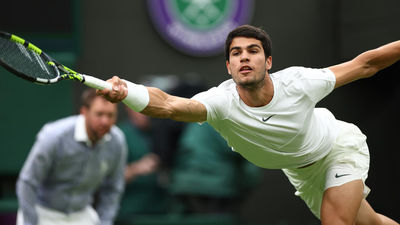 Alcaraz supera con creces a Chardy en su debut en Wimbledon