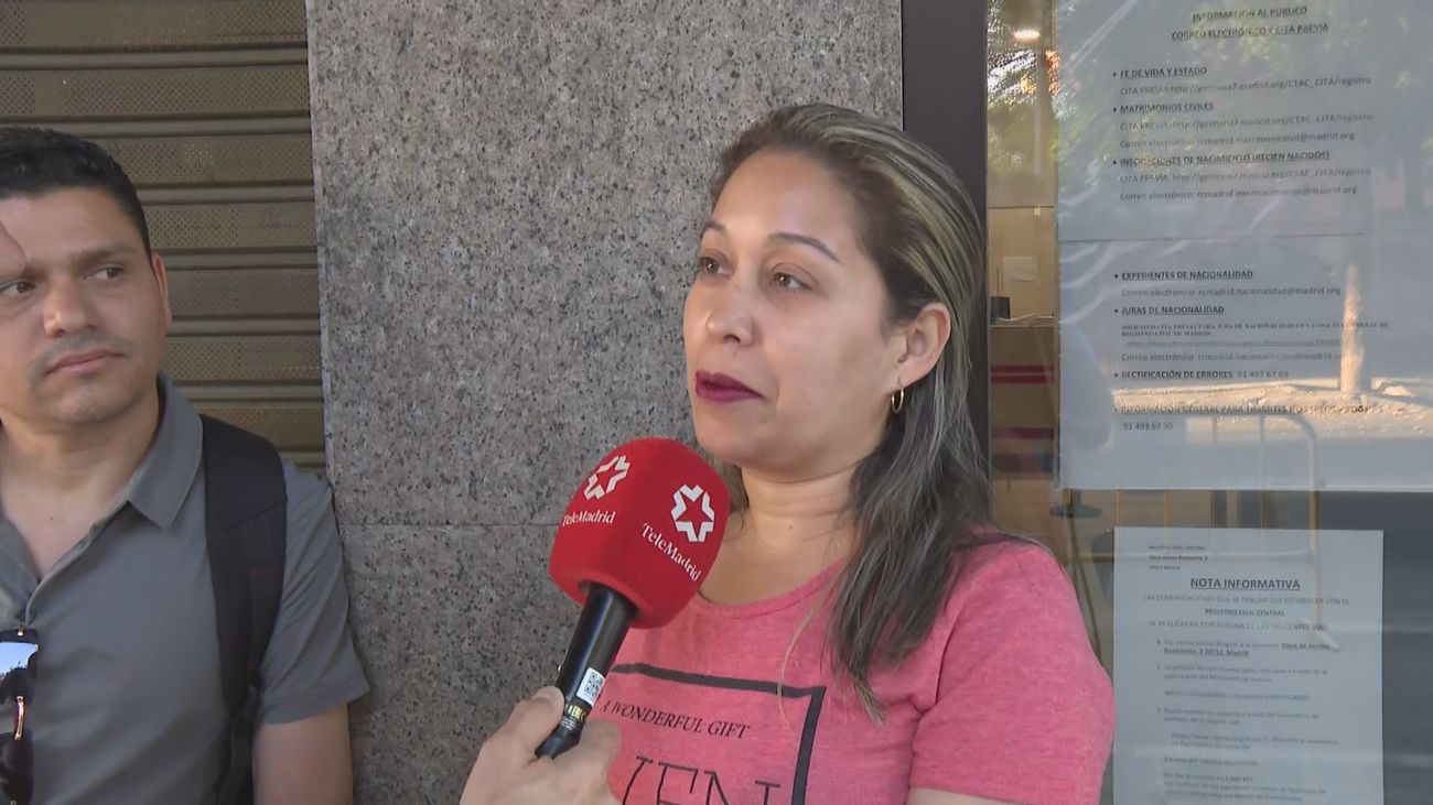 La huelga de funcionarios colapsa los registros civiles