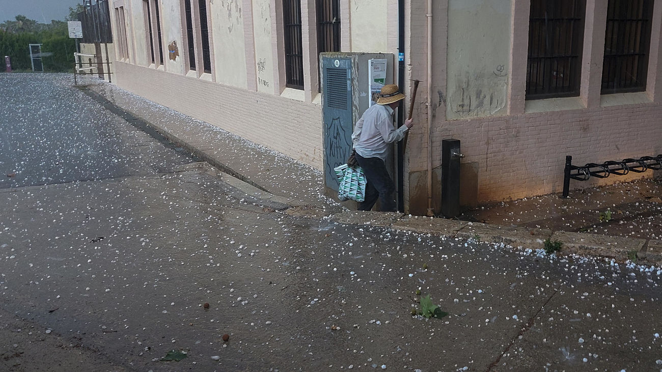 Una fuerte granizada de tipo 4 en Valencia da paso a otra ola de calor
