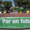 Tres columnas de tractores marchan hacia Madrid