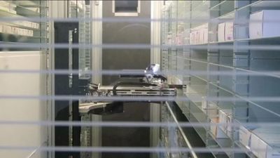 El Hospital de Alcorcón incorpora un sistema robotizado para dispensar fármacos