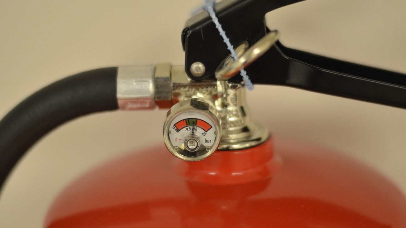 Detenido un hombre en Arganda por estafar a hosteleros con falsas revisiones de extintores