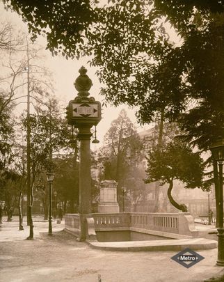 Boca de acceso a la estación de metro de Progreso / MEMORA DE MADRID / METRO DE MADRID