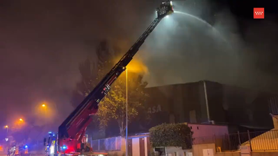 Controlado un incendio sin heridos en una nave industrial en Fuenlabrada